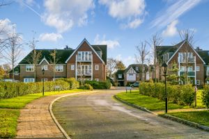 Pavilion Place, East Molesey- click for photo gallery